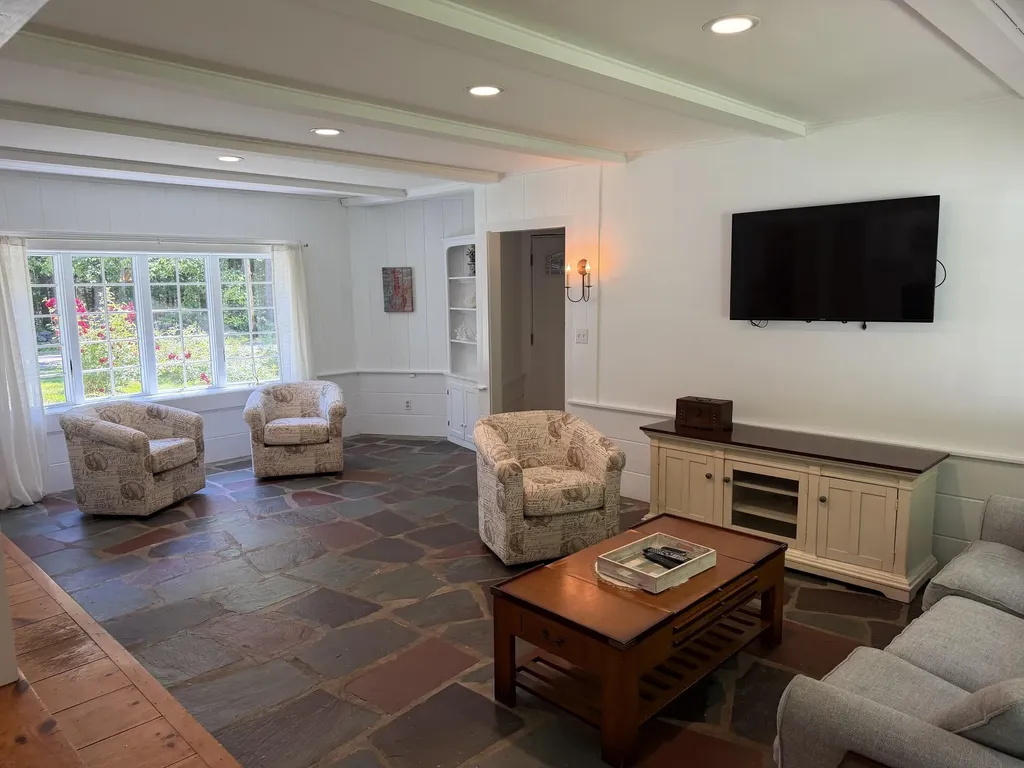 53 Beach Avenue Kennebunk ME 04043