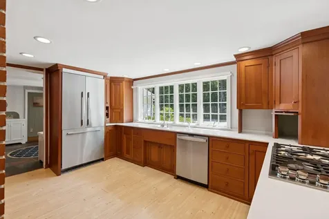 53 Beach Avenue Kennebunk ME 04043