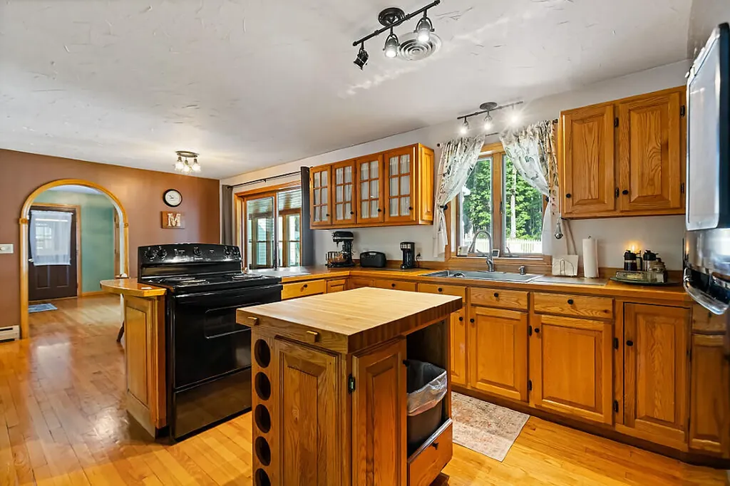 573 Augusta Road Belgrade ME 04917