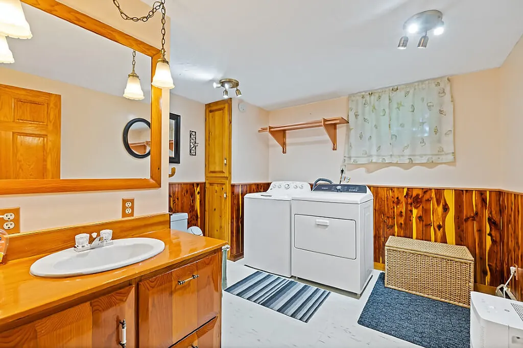 573 Augusta Road Belgrade ME 04917