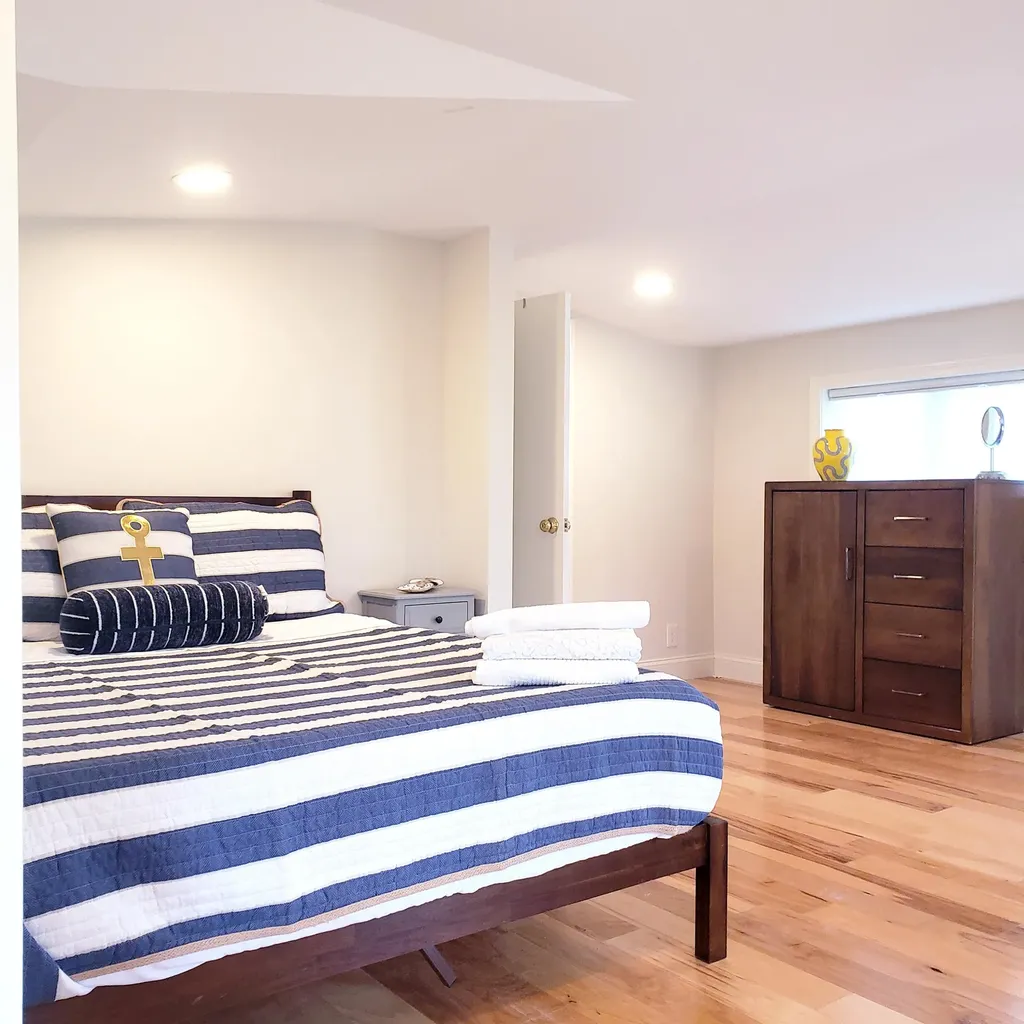 6 Avenue Six Scarborough ME 04074