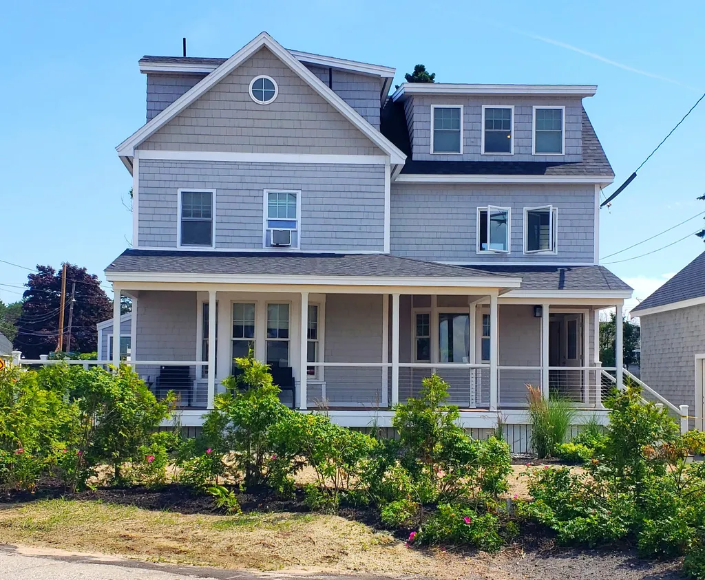 6 Avenue Six Scarborough ME 04074