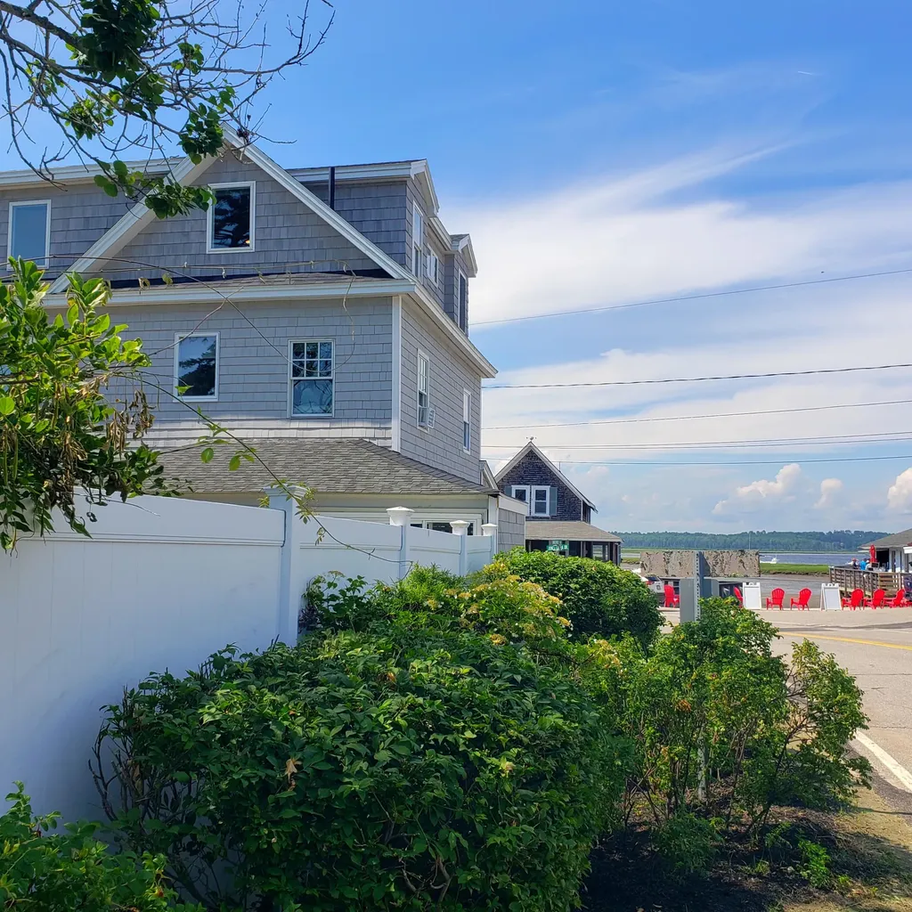 6 Avenue Six Scarborough ME 04074