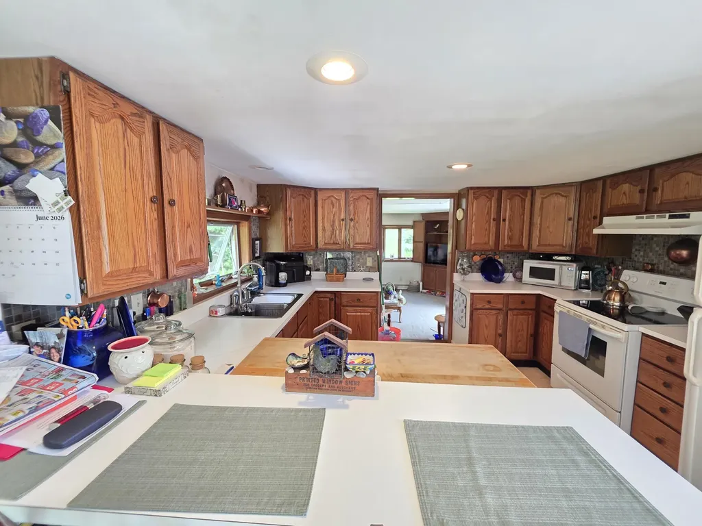 49 Willow Lane Wiscasset ME 04578