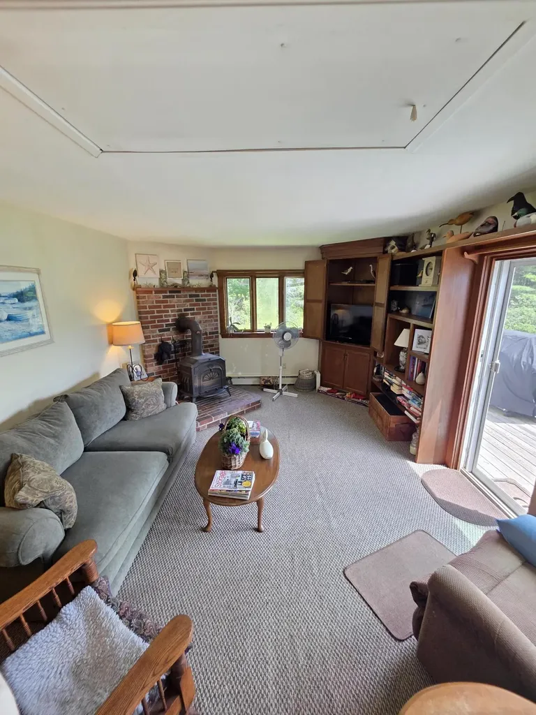 49 Willow Lane Wiscasset ME 04578
