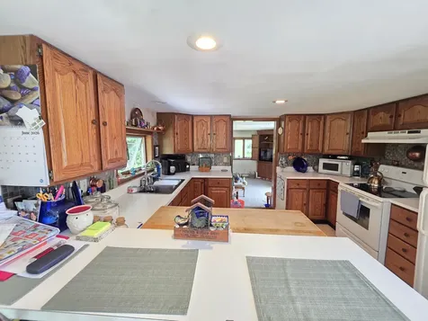 49 Willow Lane Wiscasset ME 04578