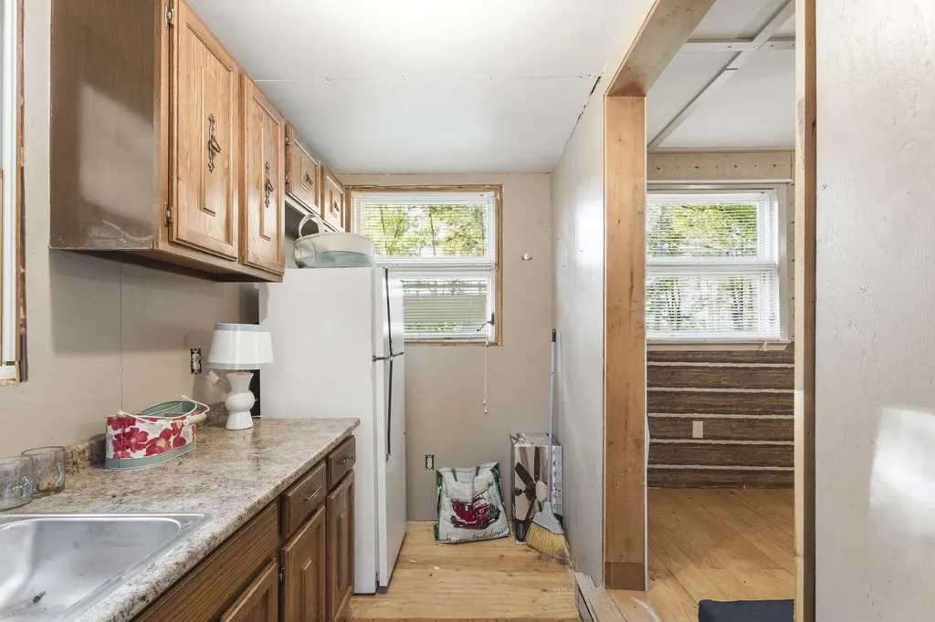 15 East Lane Ebeemee Twp ME 04414
