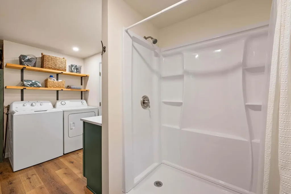 22 Hallett Street Chelsea ME 04330