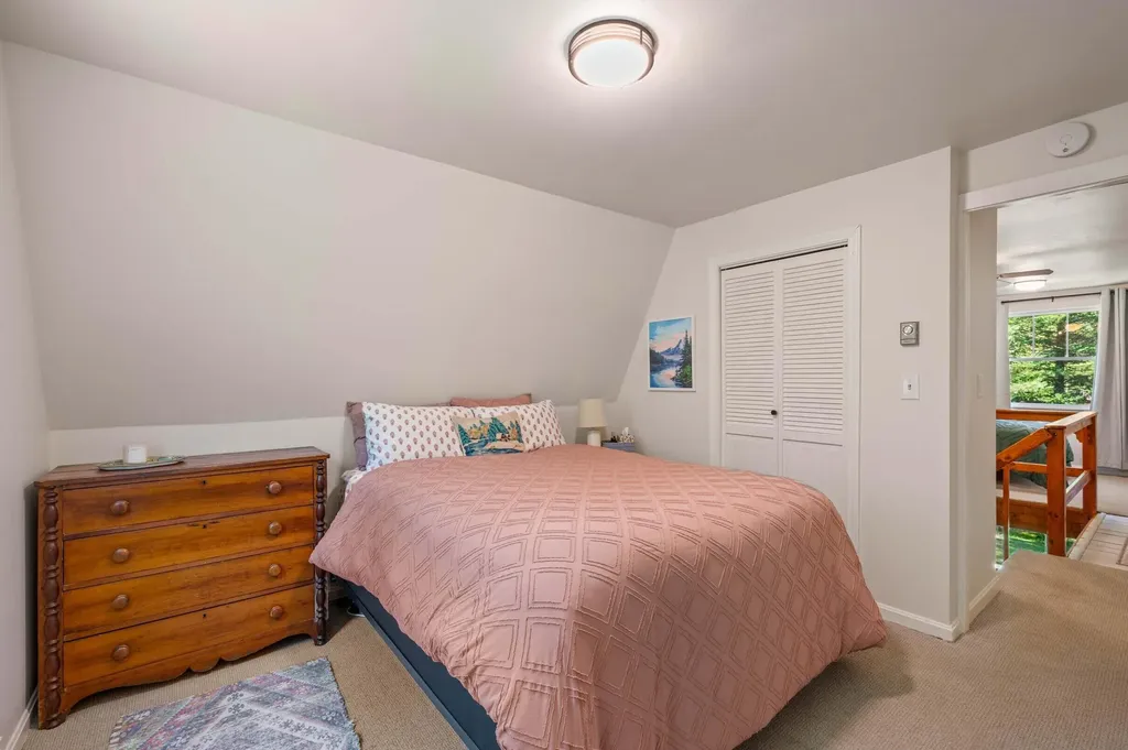 22 Hallett Street Chelsea ME 04330