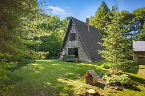 22 Hallett Street Chelsea ME 04330