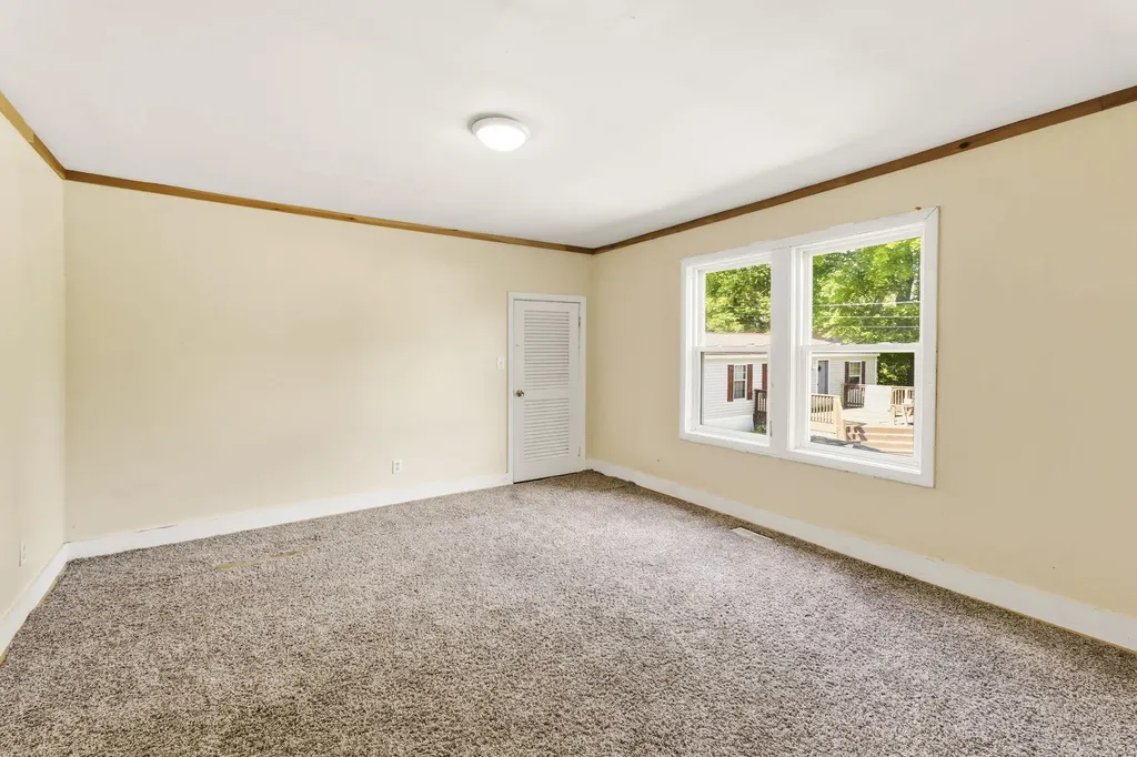 32 Clinton Street Milo ME 04463