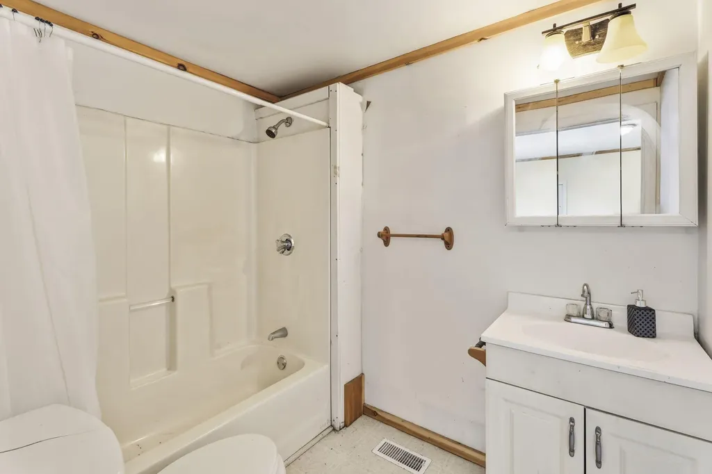 32 Clinton Street Milo ME 04463