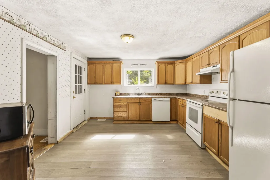 32 Clinton Street Milo ME 04463