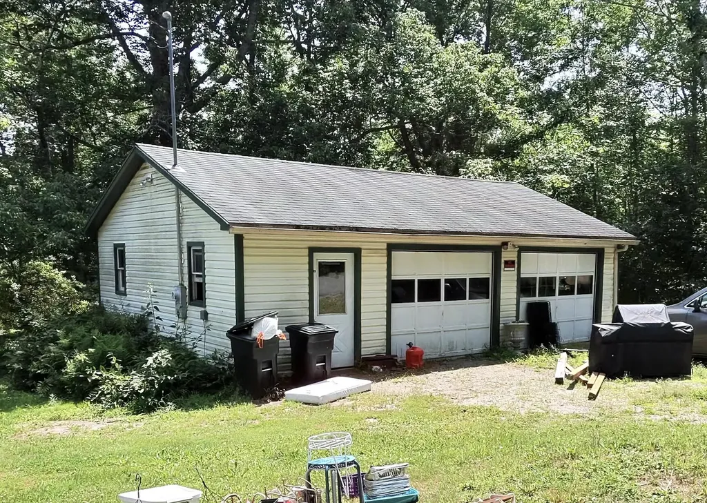 201 Mast Hill Road Bucksport ME 04416
