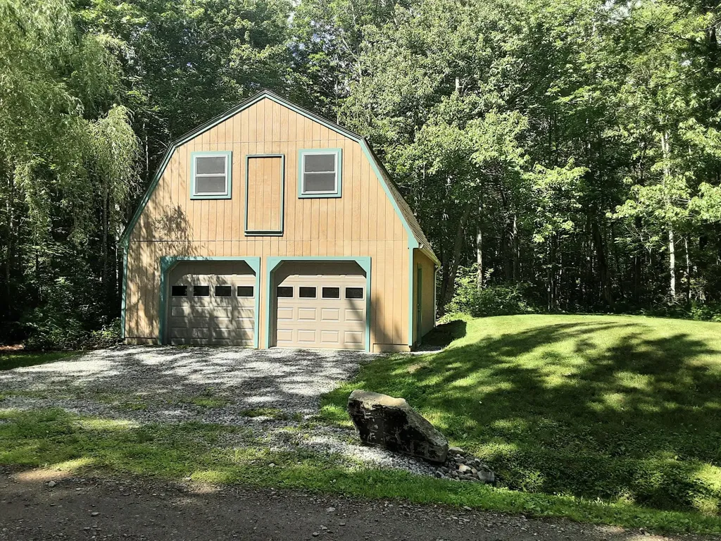 47 Stafford Circle Newcastle ME 04553