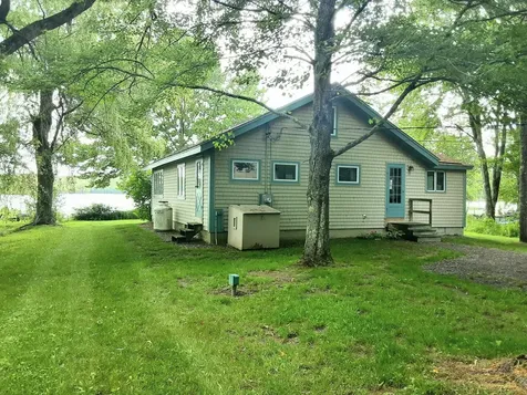 47 Stafford Circle Newcastle ME 04553