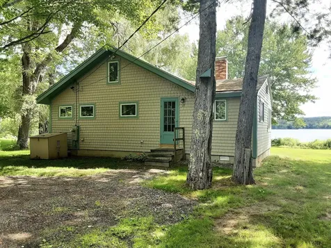 47 Stafford Circle Newcastle ME 04553