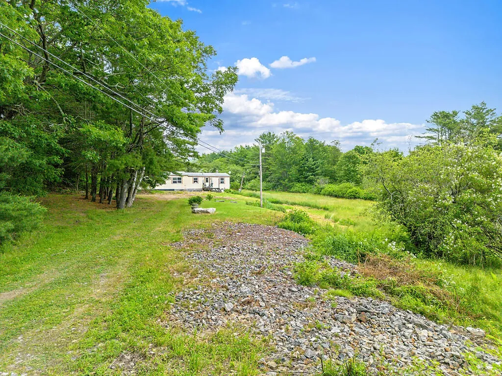 156 Bridge Road Brunswick ME 04011
