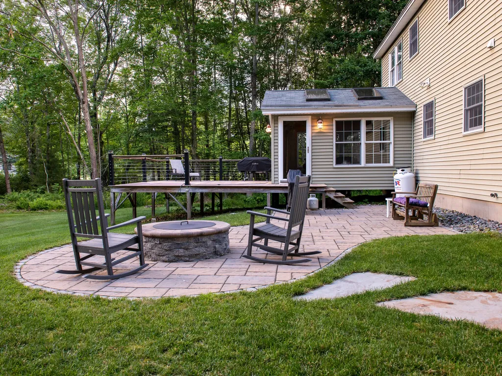 1159 Hotel Road Auburn ME 04210