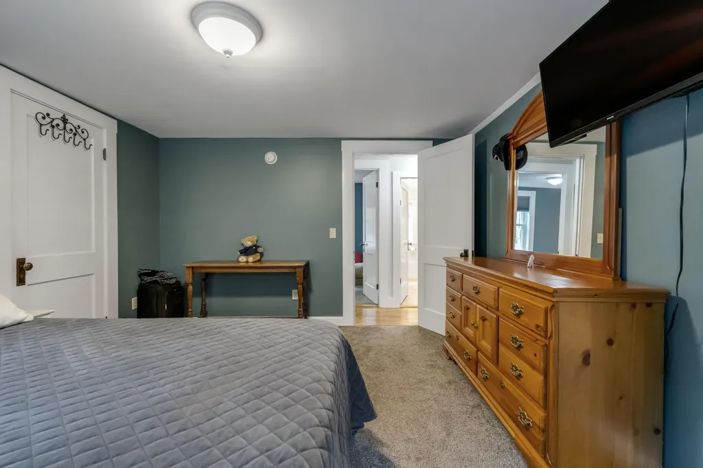 109 Bradman Street Auburn ME 04210