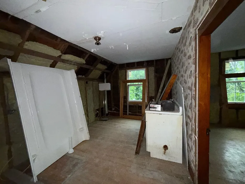 7 Eastern Avenue East Millinocket ME 04430