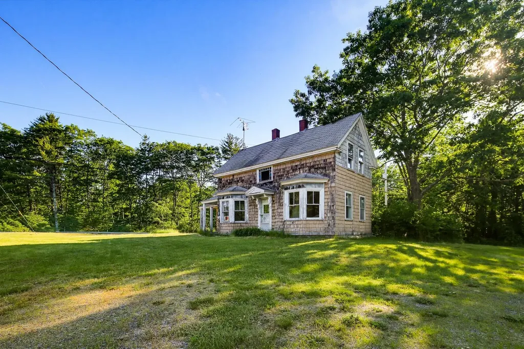 4 Branch Road Wells ME 04090