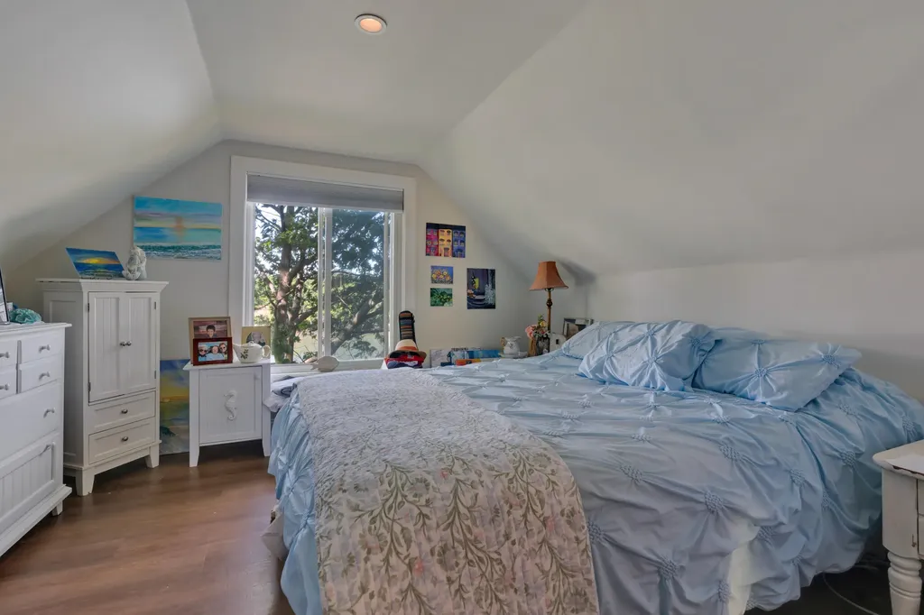 2 Bridgeview Terrace Kittery ME 03904