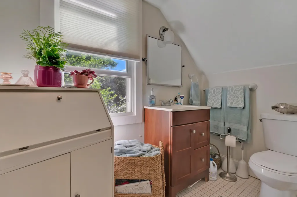 2 Bridgeview Terrace Kittery ME 03904