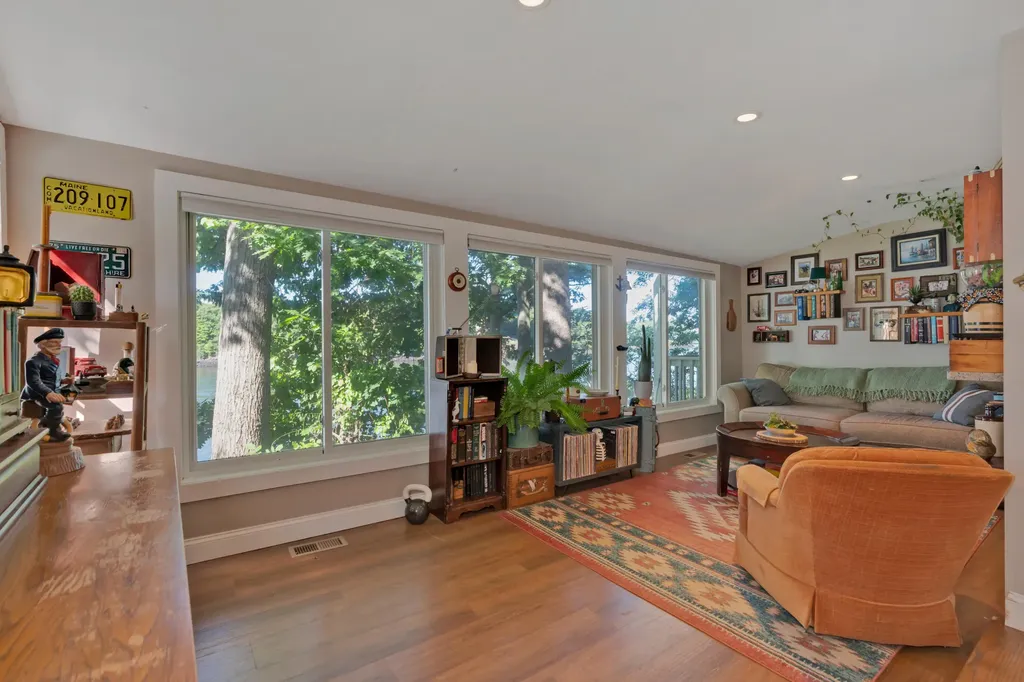 2 Bridgeview Terrace Kittery ME 03904