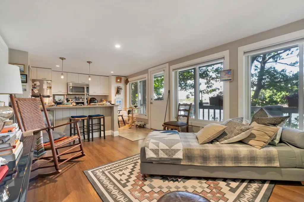 2 Bridgeview Terrace Kittery ME 03904