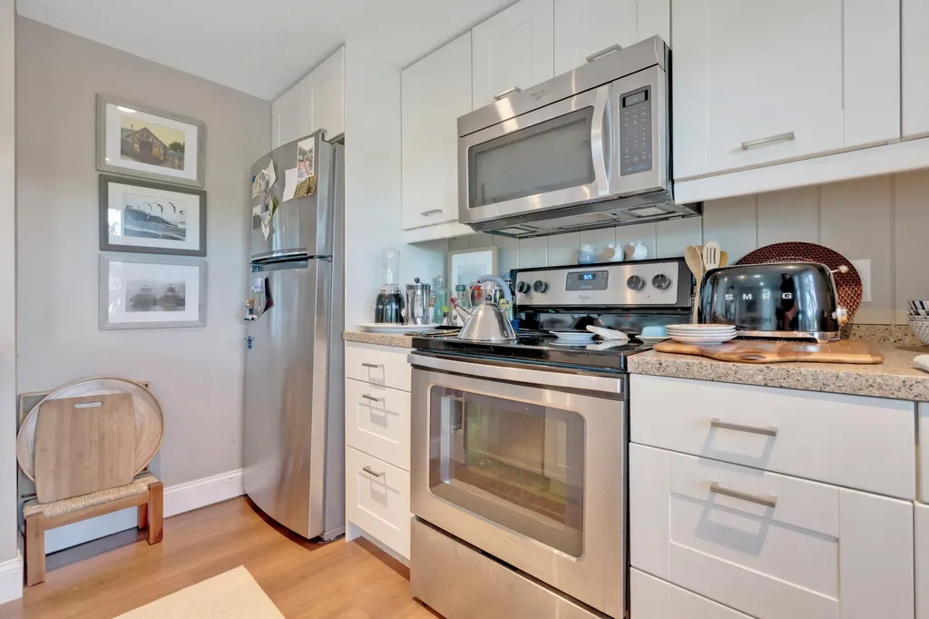 2 Bridgeview Terrace Kittery ME 03904
