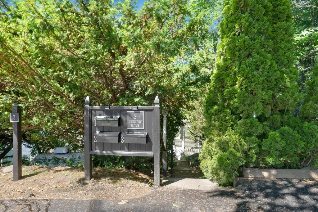 2 Bridgeview Terrace Kittery ME 03904