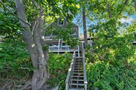 2 Bridgeview Terrace Kittery ME 03904