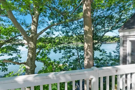 2 Bridgeview Terrace Kittery ME 03904
