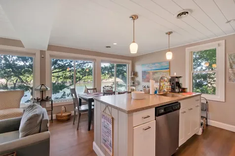 2 Bridgeview Terrace Kittery ME 03904
