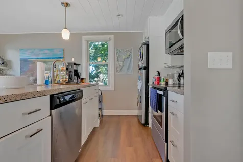 2 Bridgeview Terrace Kittery ME 03904
