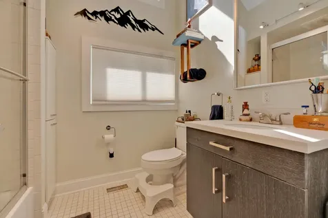 2 Bridgeview Terrace Kittery ME 03904