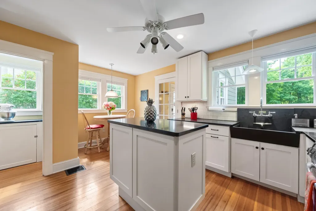 140 Talbot Avenue Rockland ME 04841