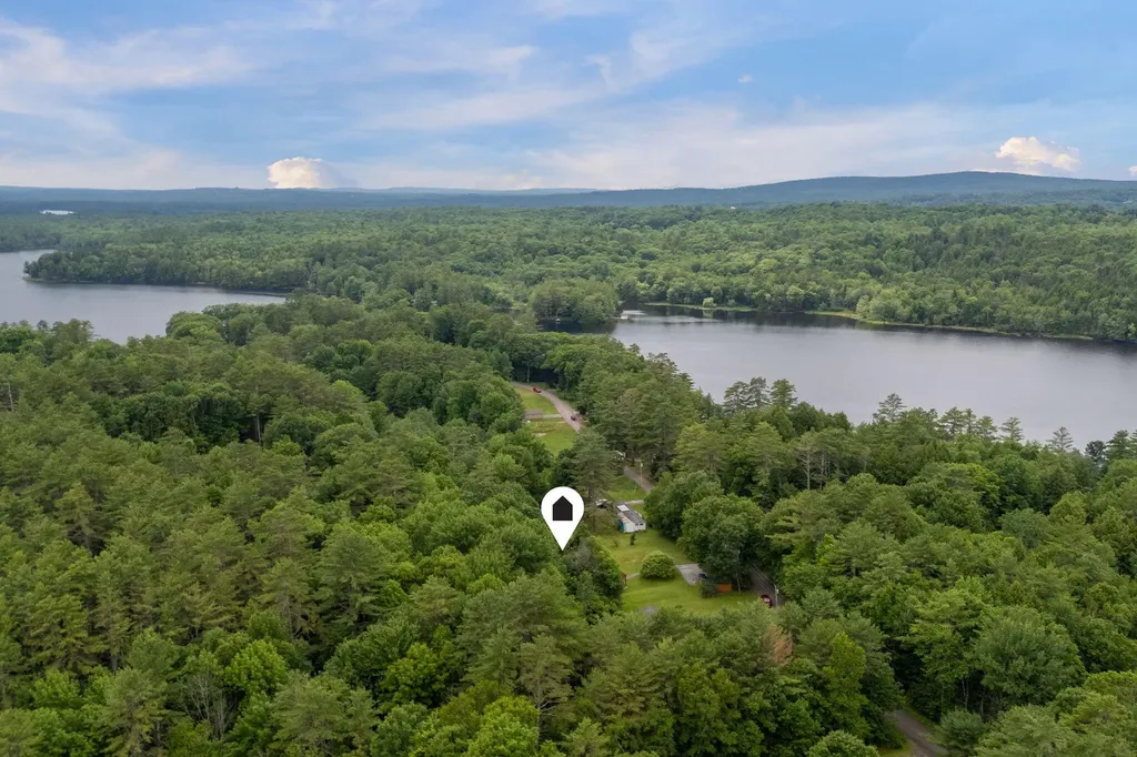 63 Upper Narrows Lane Winthrop ME 04364