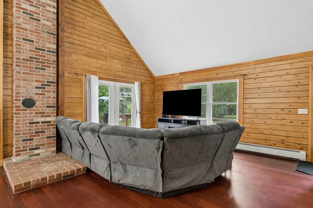 63 Upper Narrows Lane Winthrop ME 04364