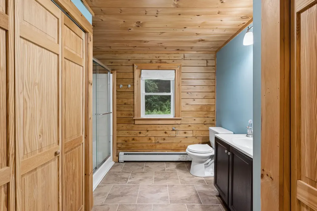 63 Upper Narrows Lane Winthrop ME 04364
