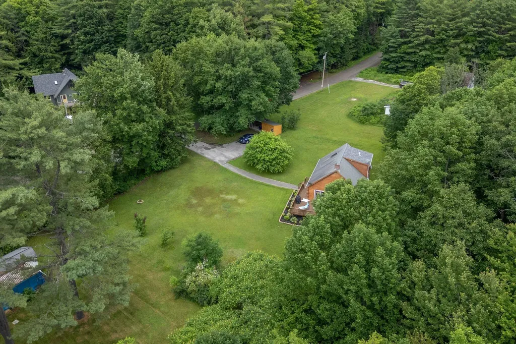 63 Upper Narrows Lane Winthrop ME 04364