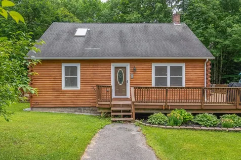63 Upper Narrows Lane Winthrop ME 04364