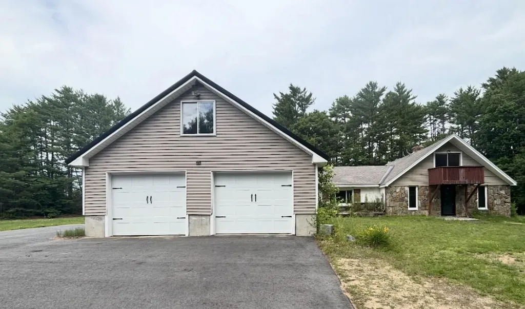 297 West Road Bowdoin ME 04287