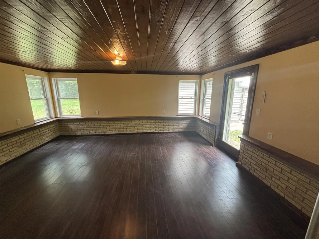 297 West Road Bowdoin ME 04287