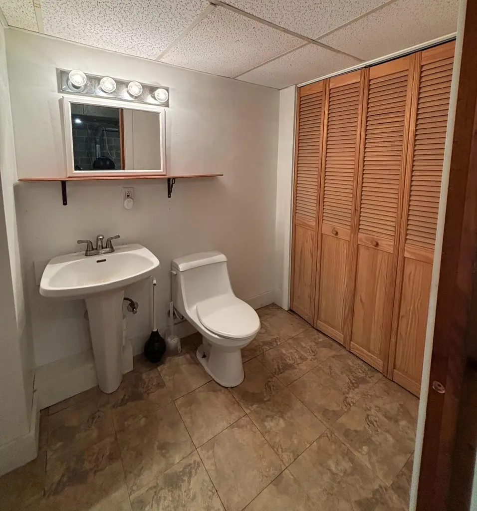297 West Road Bowdoin ME 04287