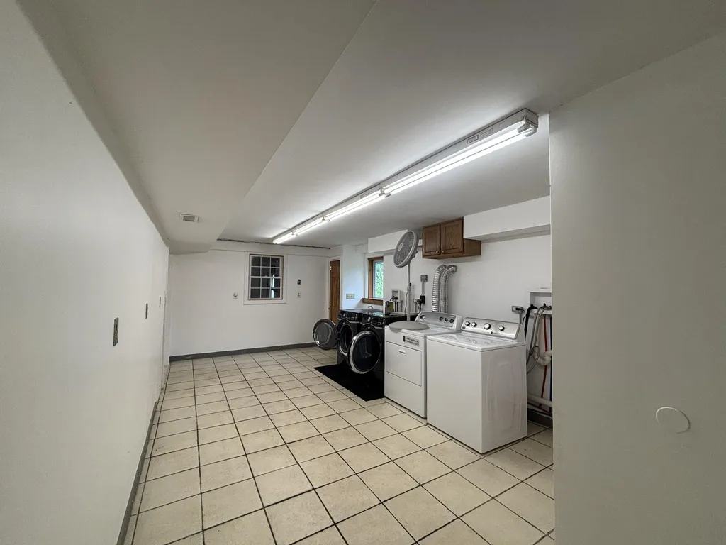 297 West Road Bowdoin ME 04287