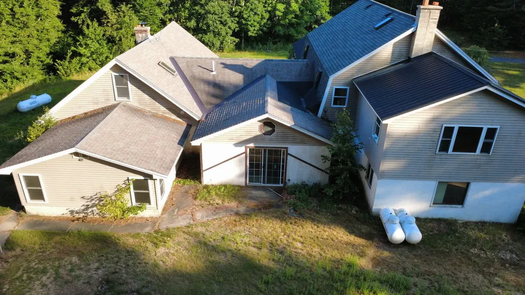 297 West Road Bowdoin ME 04287