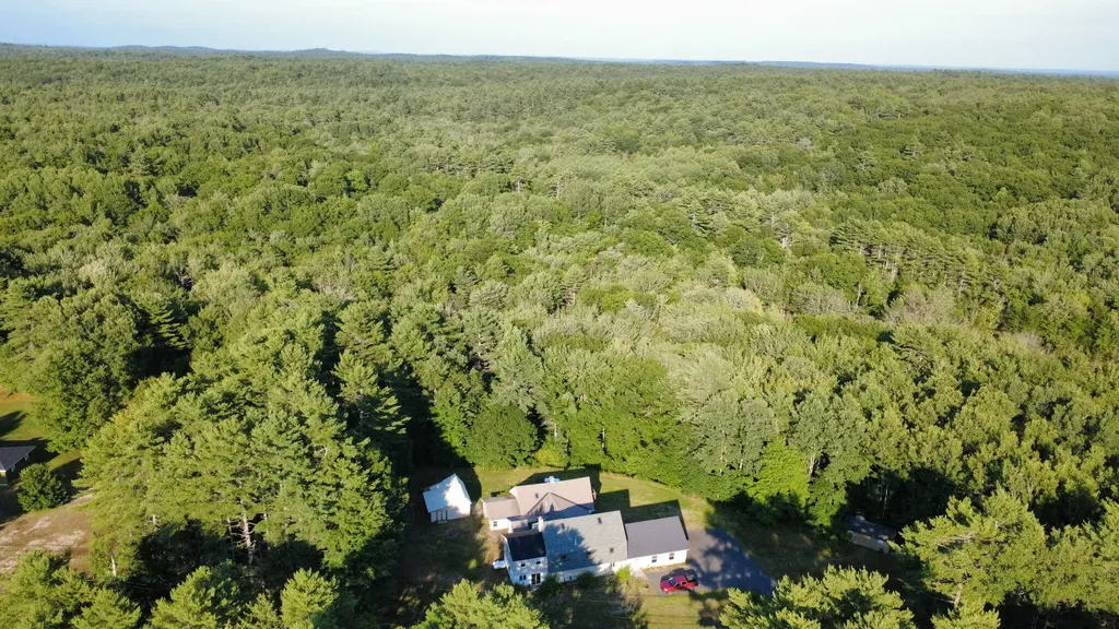 297 West Road Bowdoin ME 04287