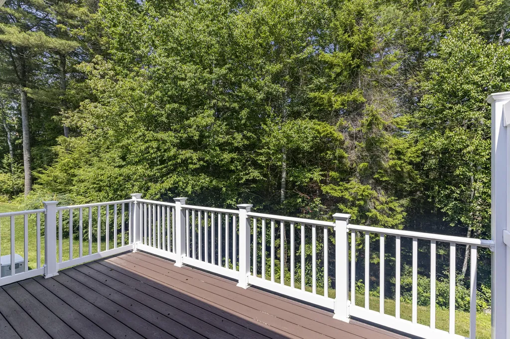 30 York Ledge Drive Cumberland ME 04110